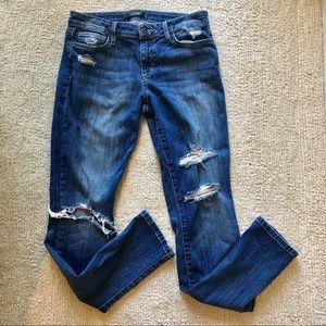 Joe’s Skinny Jeans Distressed 98% cotton